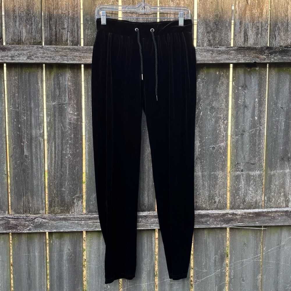 Atmosphere Women Black Velvet Joggers Drawstring Velour Tapered Pants Size 4